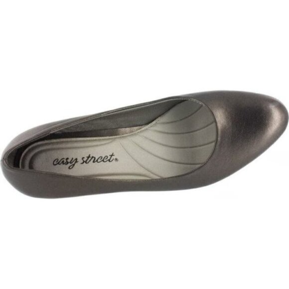 Easy Street Pewter Fabulous Classic Pump Narrow Width - Picture 2 of 8